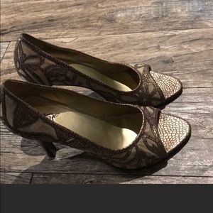 Carlos Santana open toe pumps